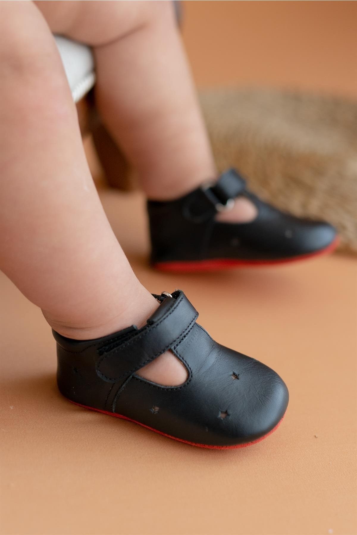 First Step Hakiki Deri Yıldız Desenli Cırt Cırtlı Siyah Ilk Adım Bebek Ayakkabısı-d-468