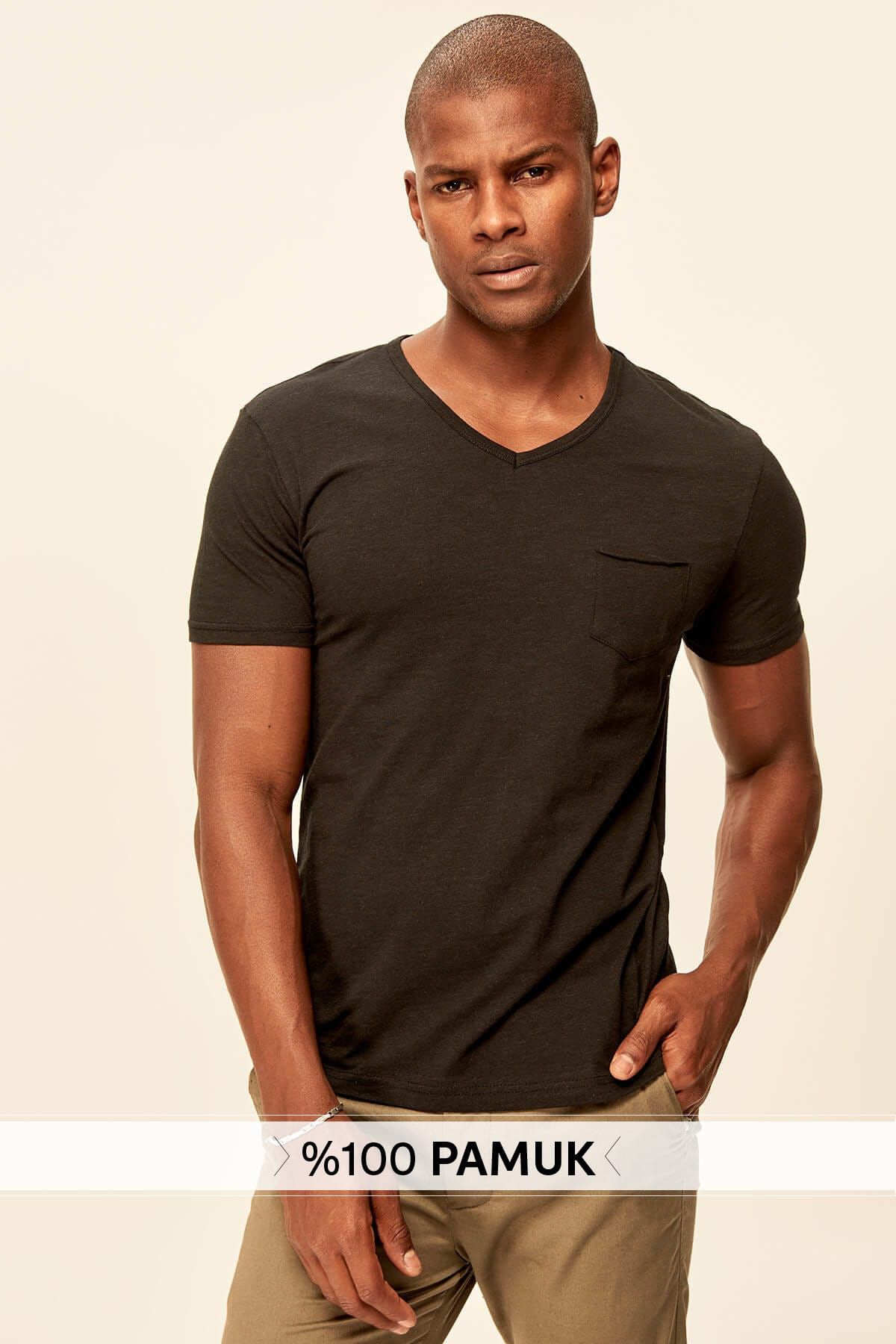 TRENDYOL MAN Siyah Basıc Erkek T-Shirt - Dar Kesim Kısa Kollu V Yaka Cep Detaylı TMNSS19BO0003