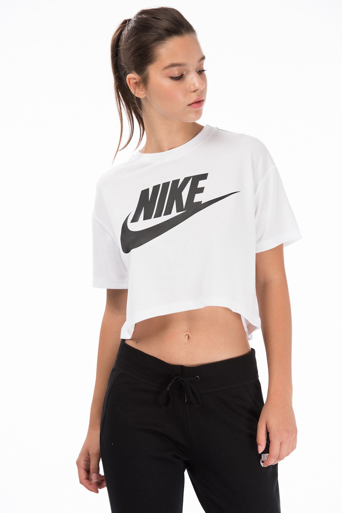 Nike Kadın T-shirt - W Nsw Essntl Top Crop Ss - AA3144-100
