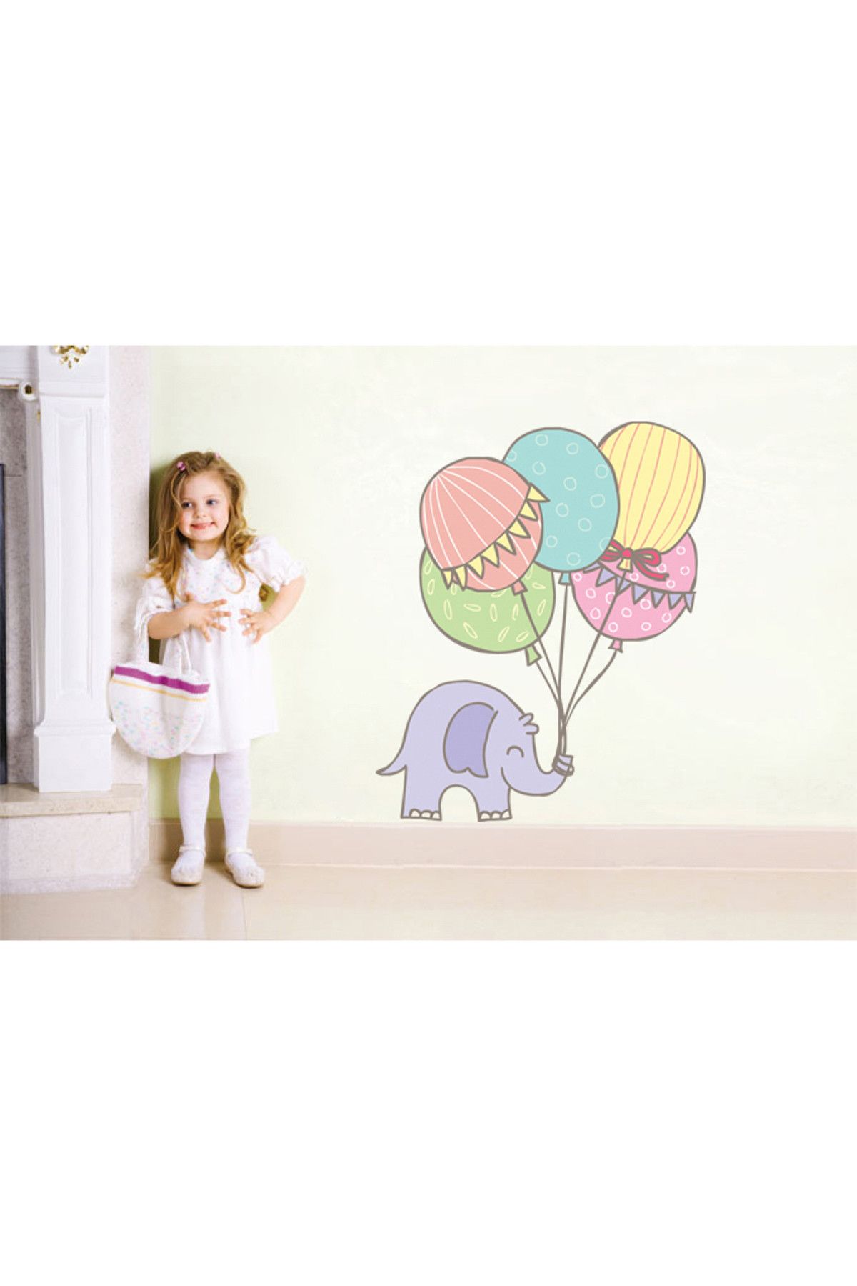 Tilki Dünyası Şirin Fil ve Balonlar Duvar Sticker 3071