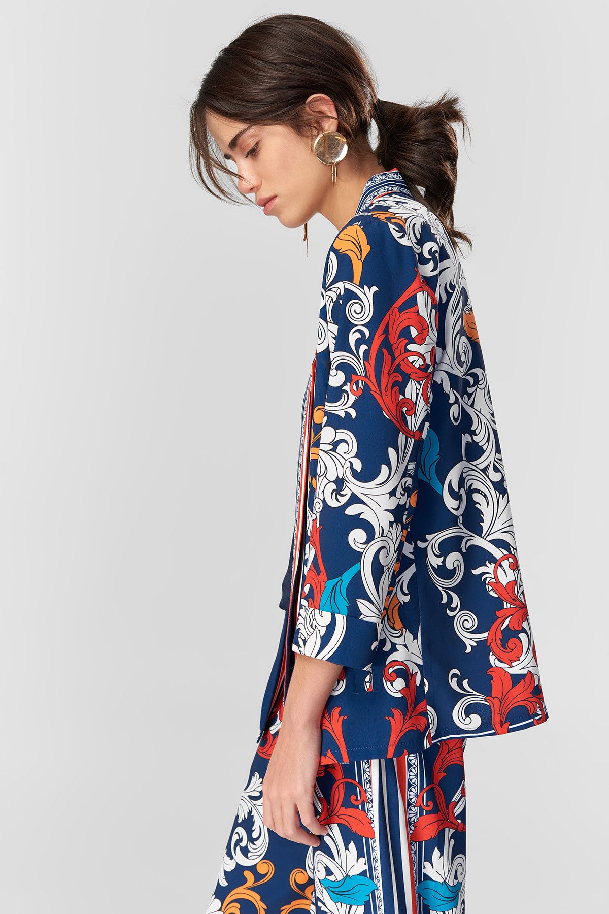 TRENDYOLMİLLA Çok Renkli Desenli Kimono Ceket TOFSS18BB0270