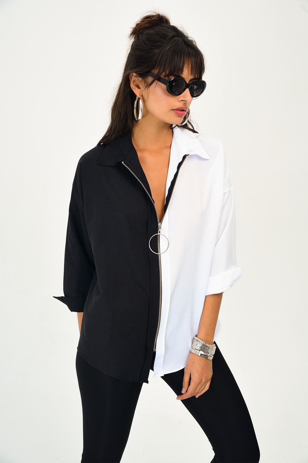 Cool & Sexy Kadın Siyah Beyaz Fermuarlı Gömlek SGT03