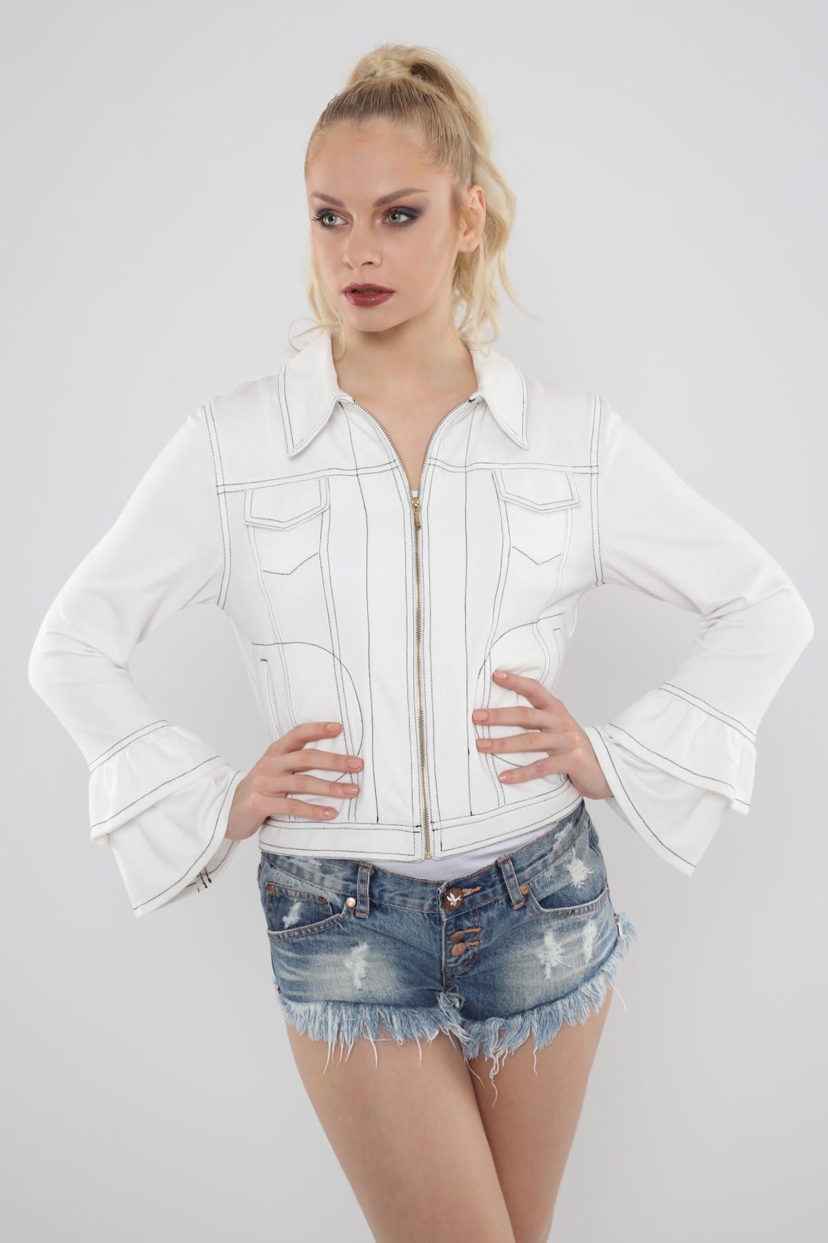 Hanna's Kadın Beyaz Kontrast Dikiş Detaylı Kolları Volanlı Ceket