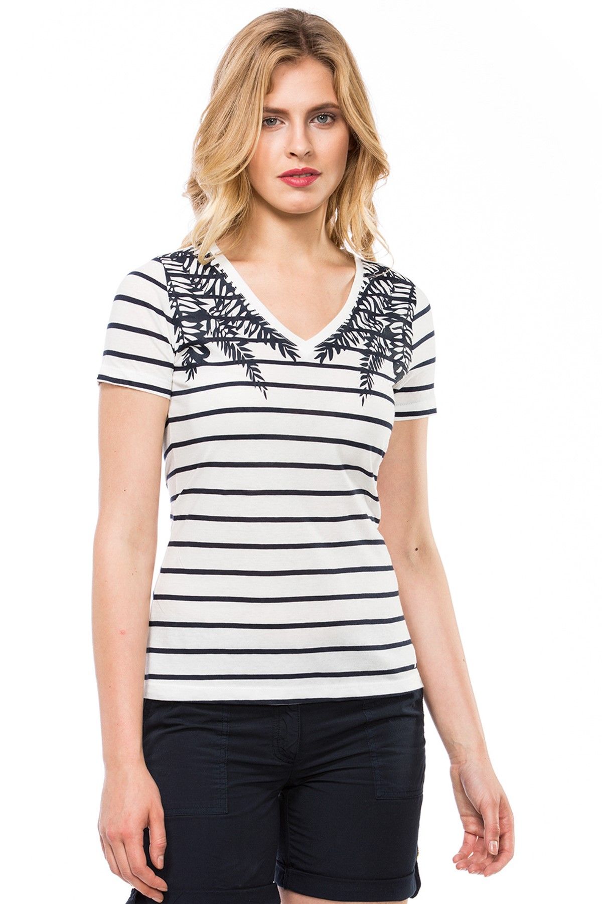 Nautica Kadın Siyah-Beyaz T-Shirt 519V203