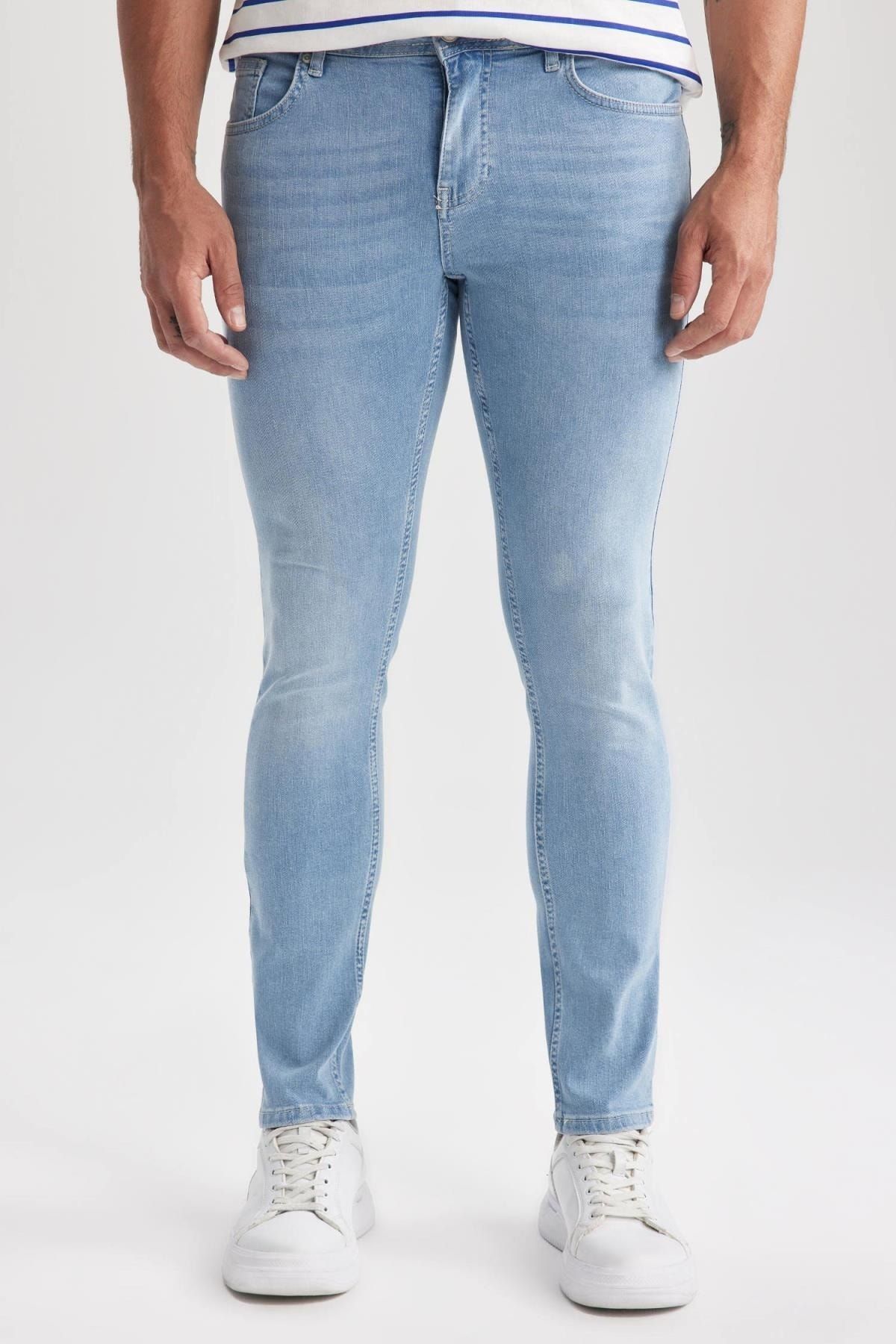 Defacto Carlo Skinny Fit Ekstra Dar Kalıp Normal Bel Ekstra Dar Paça Jean Pantolon A2874ax23sm