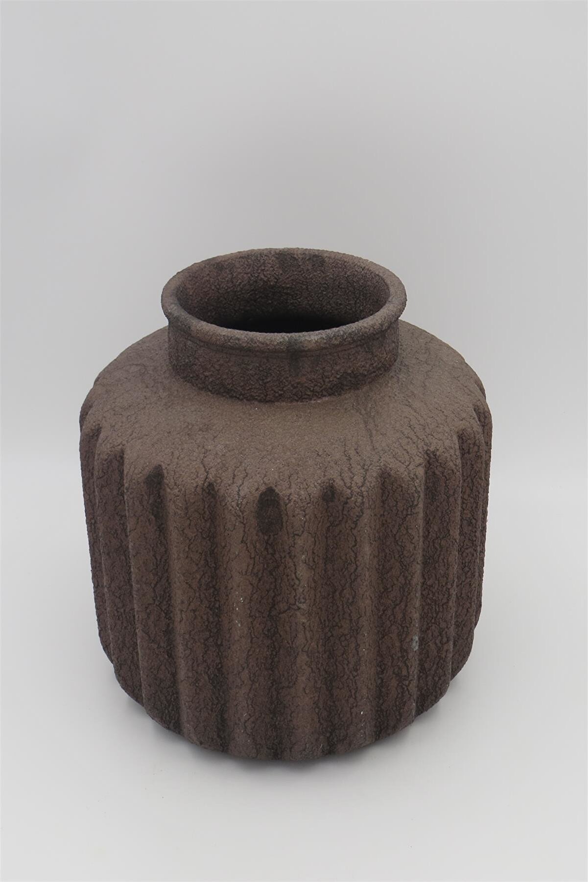 Decosuar Tırtıklı Kahverengi Eskitme Vazo