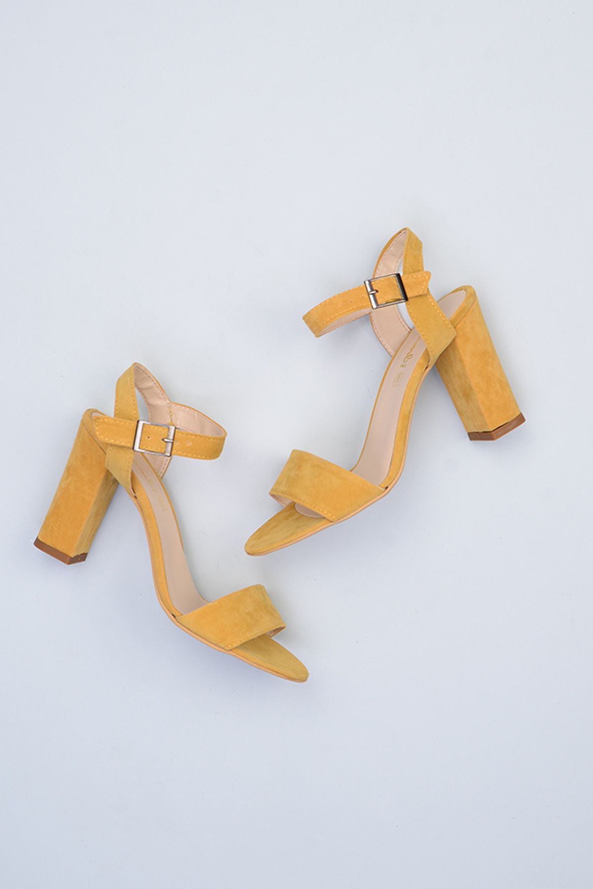 Bambi Sarı Kadın Klasik Topuklu Ayakkabı F0345740072