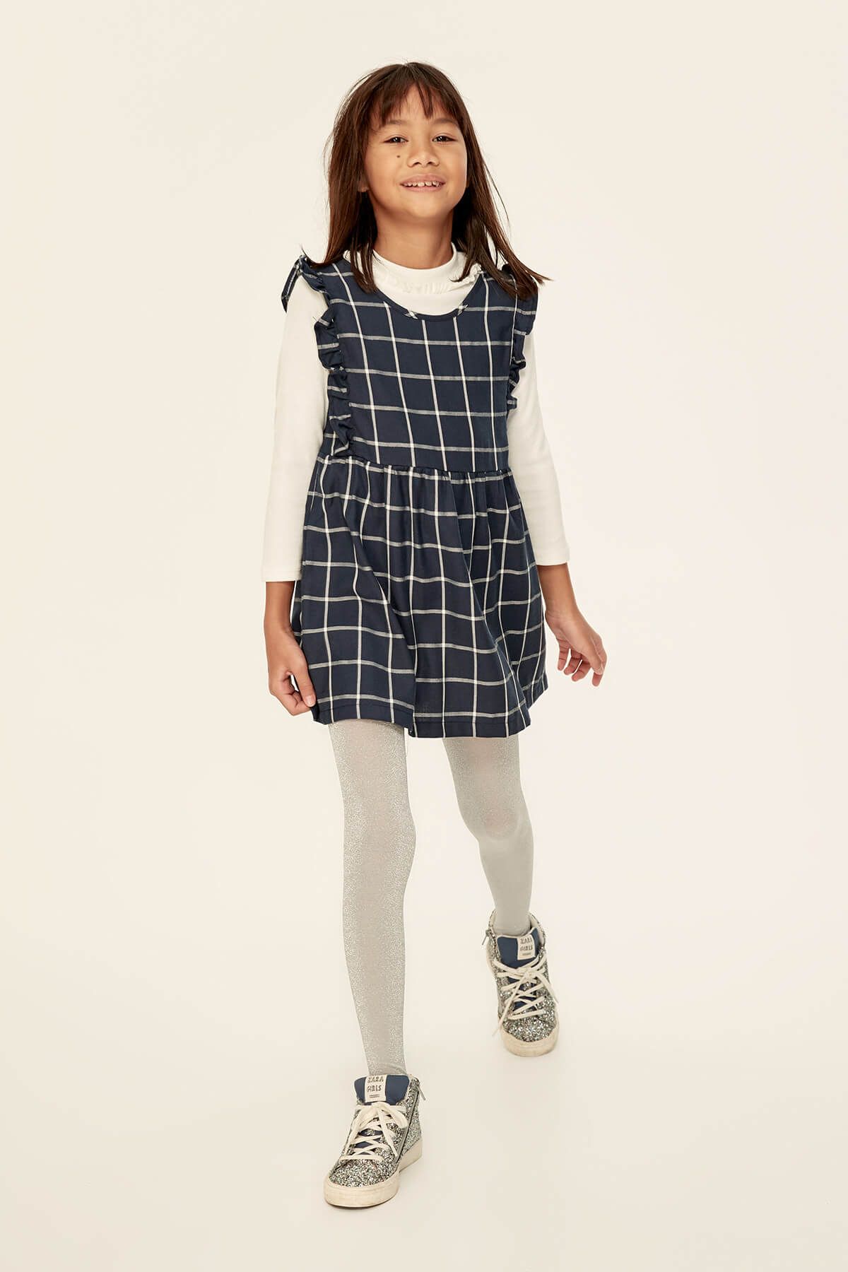 TRENDYOLKIDS Lacivert Kolları Fırfır Detaylı Ekose Desen Kız Çocuk Elbise TKDAW19YU0019