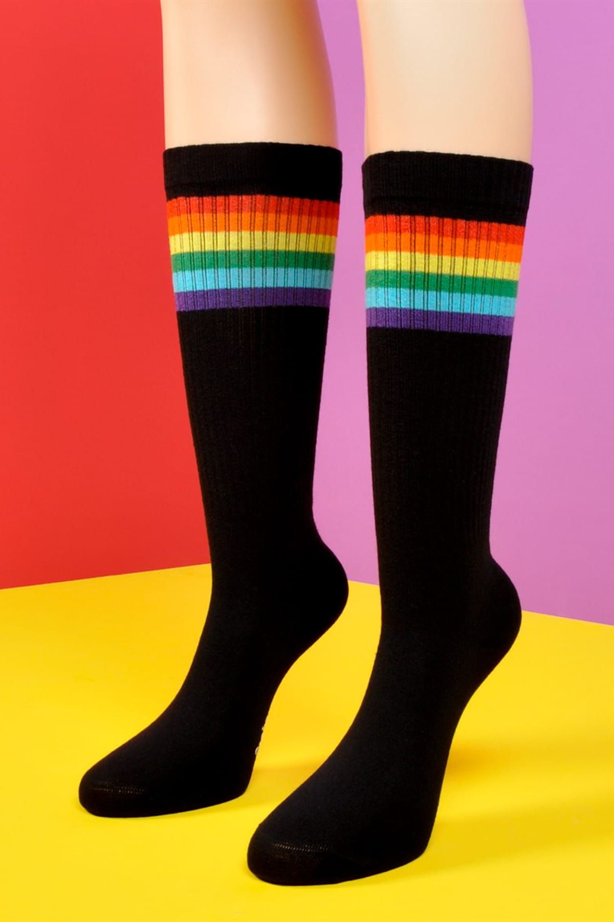 Socks Academy Gökkuşağı Desenli Dizaltı Siyah Çorap