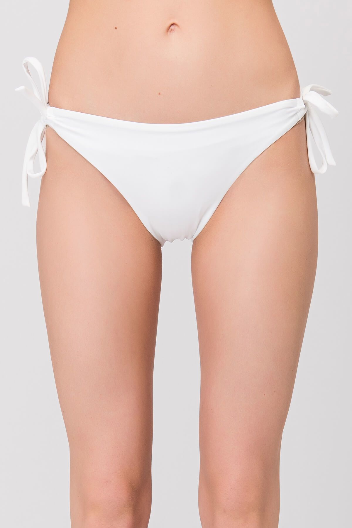 Yamamay Kadın Beyaz Bağcıklı Bikini Altı CSLD102028