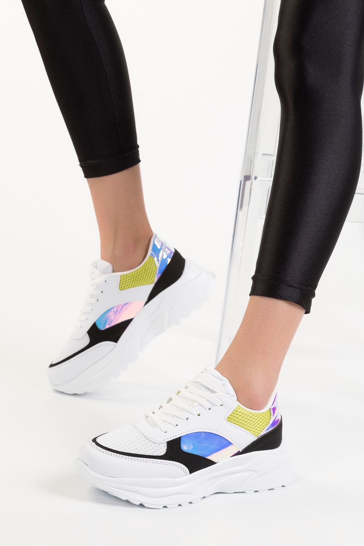 SOHO Beyaz Siyah Neon Kadın Sneaker 12734