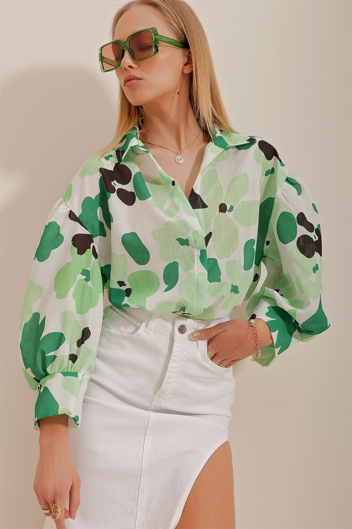 Trend Alaçatı Stili Kadın Yeşil Prenses Etnik Desenli Flamlı Keten Dokuma Gömlek ALC-X10396