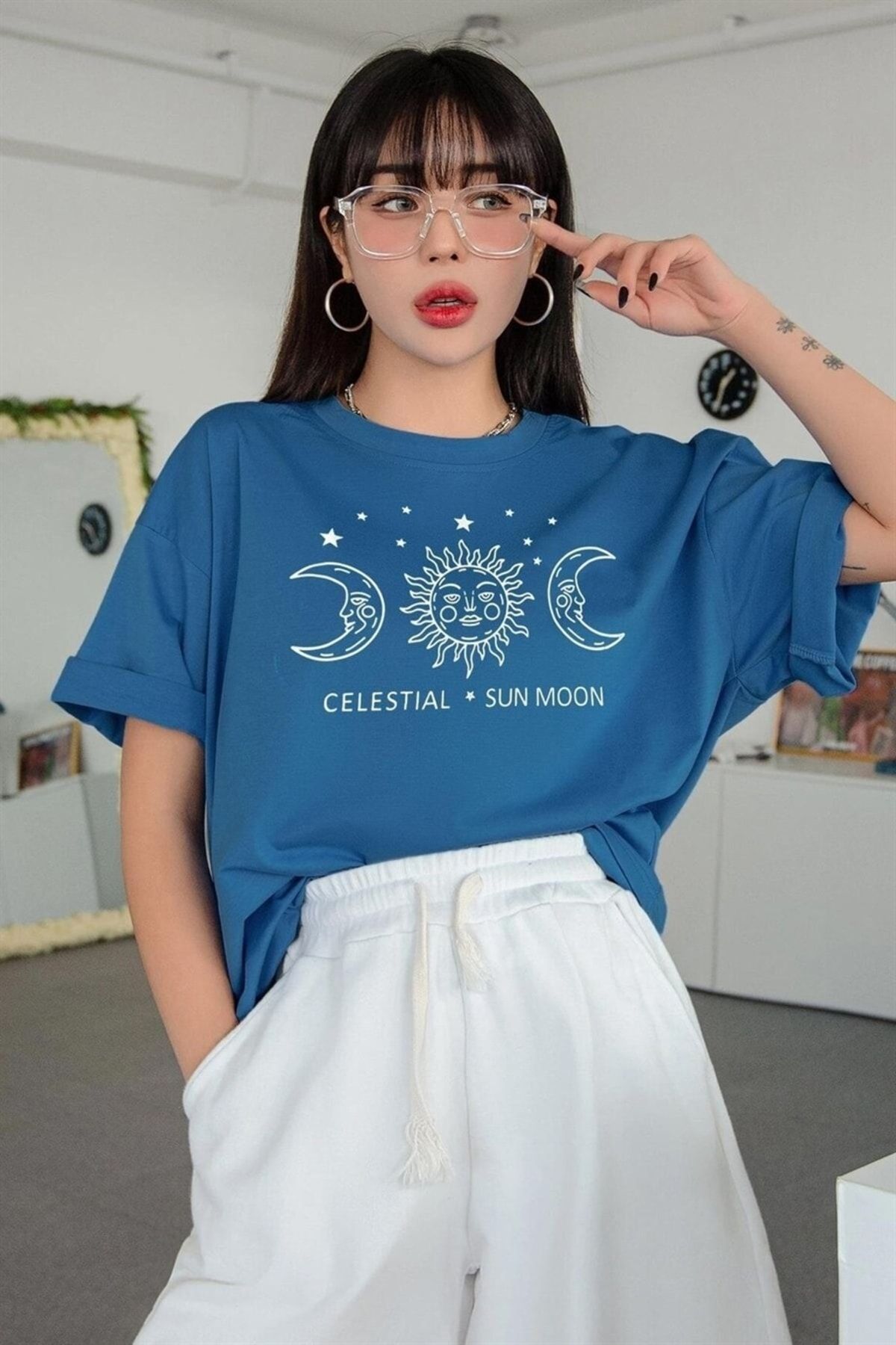 celestial sun moon Kadın Petrol Mavisi Oversize Celestial Sun Moon Baskılı T-shirt - K2113