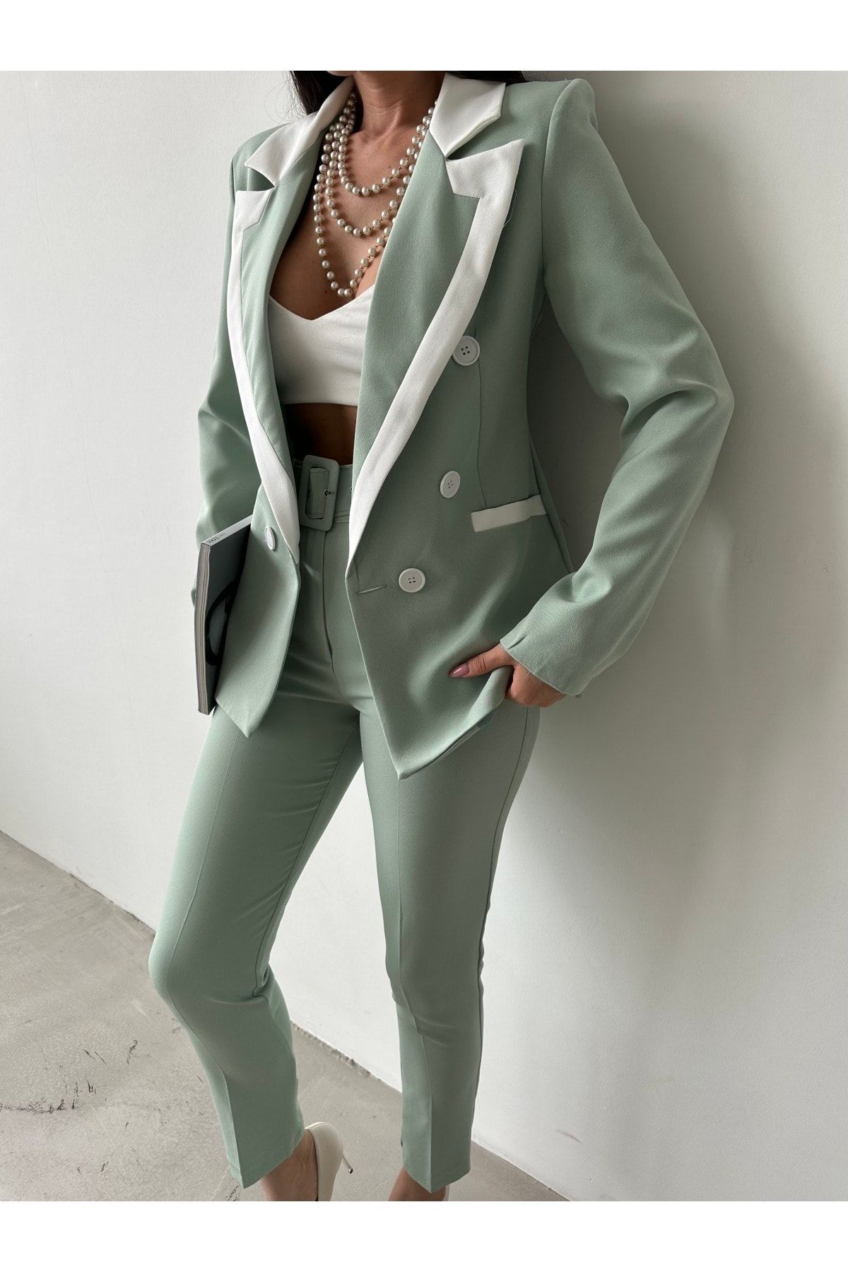Rmz Style Şeritli Düğmeli Kruvaze Blazer Ceket Cepli Boru Paça Pantolon Takım Elbise