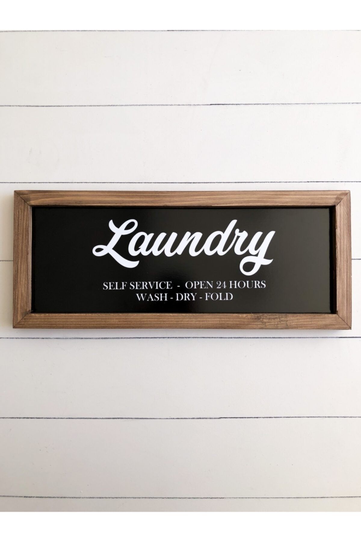Puu Design Banyo Siyah Zemin Laundry-self Service Ahşap Çerçeve