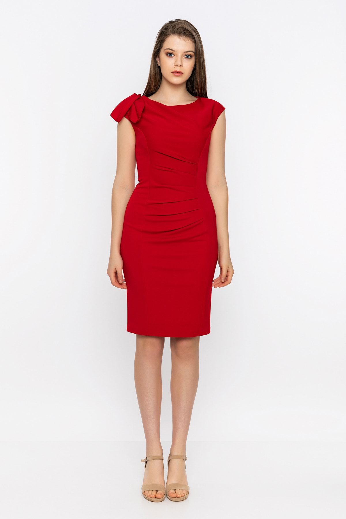 INVIDIA Tek Omuz Fırfırlı Gizli Fermuarlı Yırtmaçlı Kırmızı Elbise