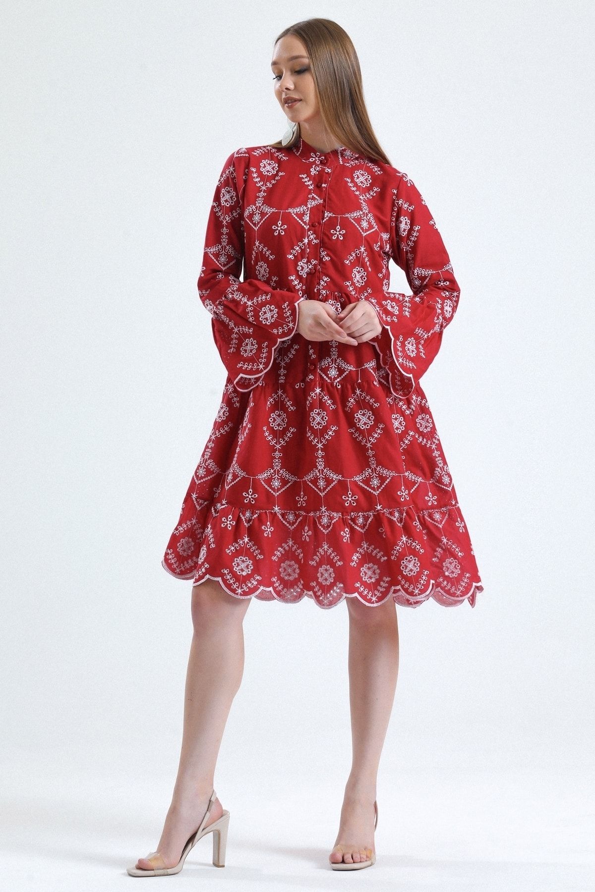 MD trend Kadın Kırmızı Dik Yaka Kolları Volanlı Çiçek Işlemeli Brode Elbise