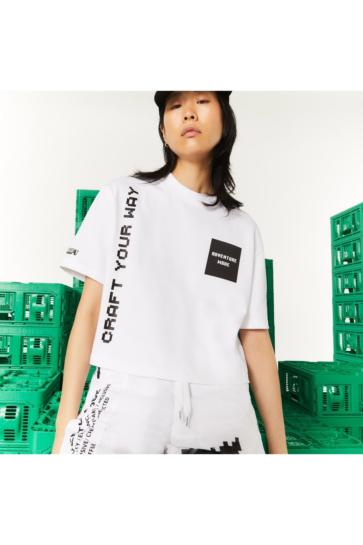 Lacoste X Minecraft Kadın Regular Fit Bisiklet Yaka Baskılı Beyaz T-shirt