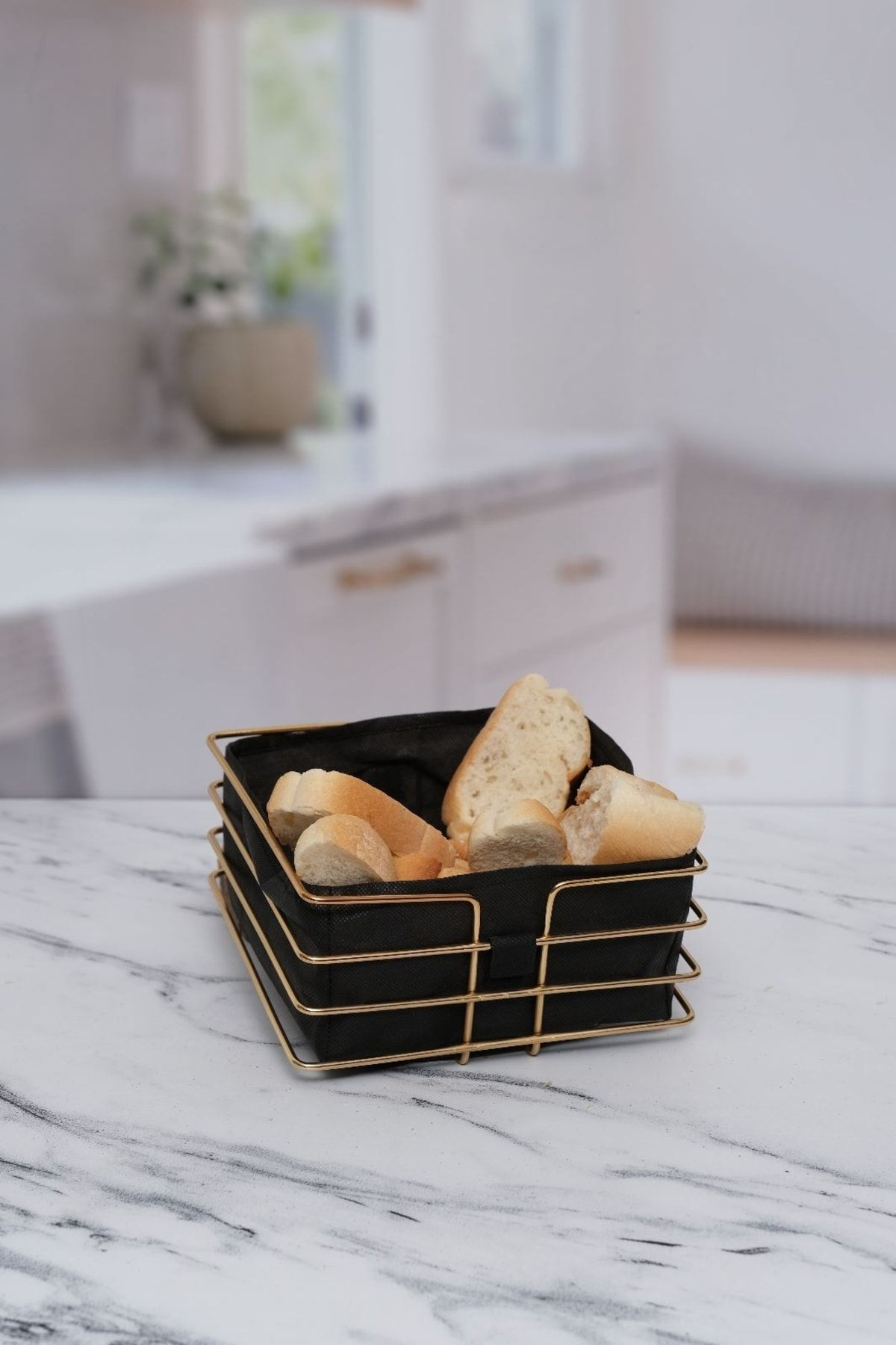 B.A.Y.NUVOLA Kare Ekmeklik Ekmek Sepeti Çok Amaçlı Lüx Gold Paslanmaz Sepet Siyah Kumaş
