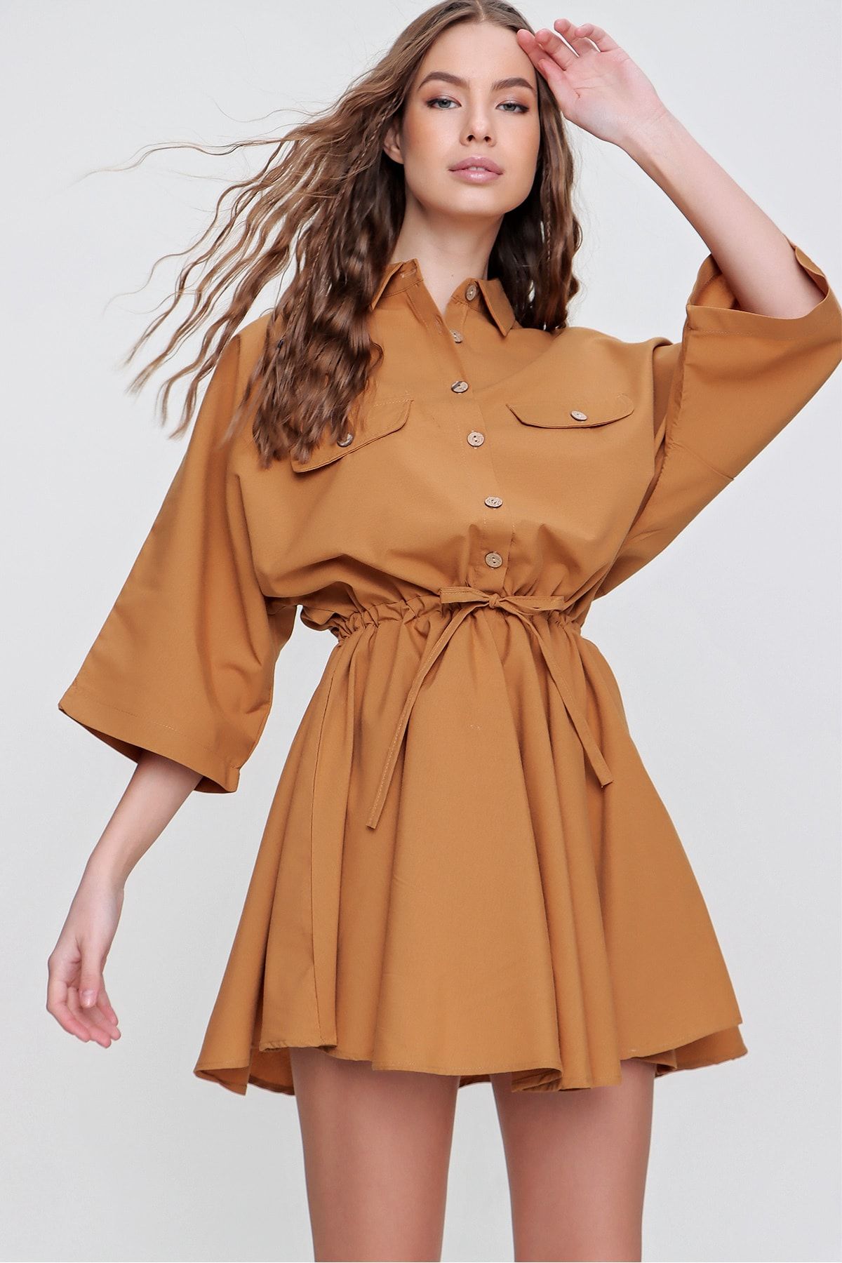 Trend Alaçatı Stili Kadın Camel Safari Dokuma Gömlek Elbise ALC-X6196