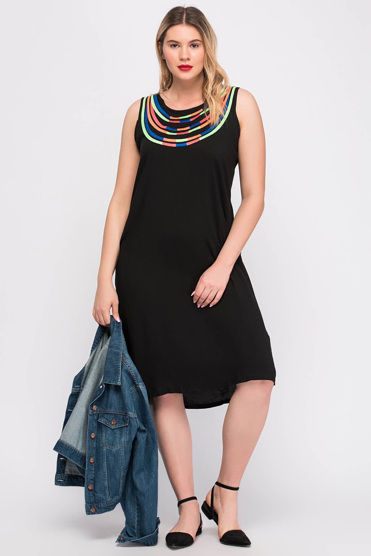 Big Free Kadın Siyah Ön Yaka Neon Şerit İşlemeli Kolsuz Elbise TB18YB110007.