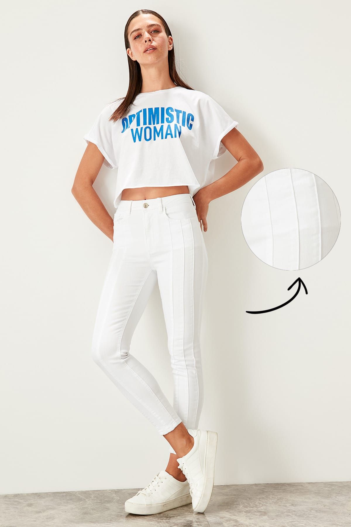 TRENDYOLMİLLA Beyaz Önü Dikiş Detaylı Yüksek Bel Skinny Jeans TWOSS19LR0251
