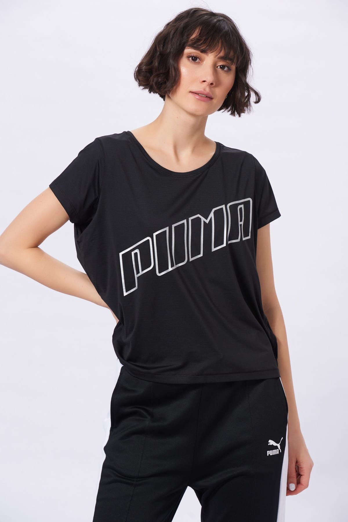 Puma AHEAD SLOGAN Siyah Kadın T-Shirt 100525226
