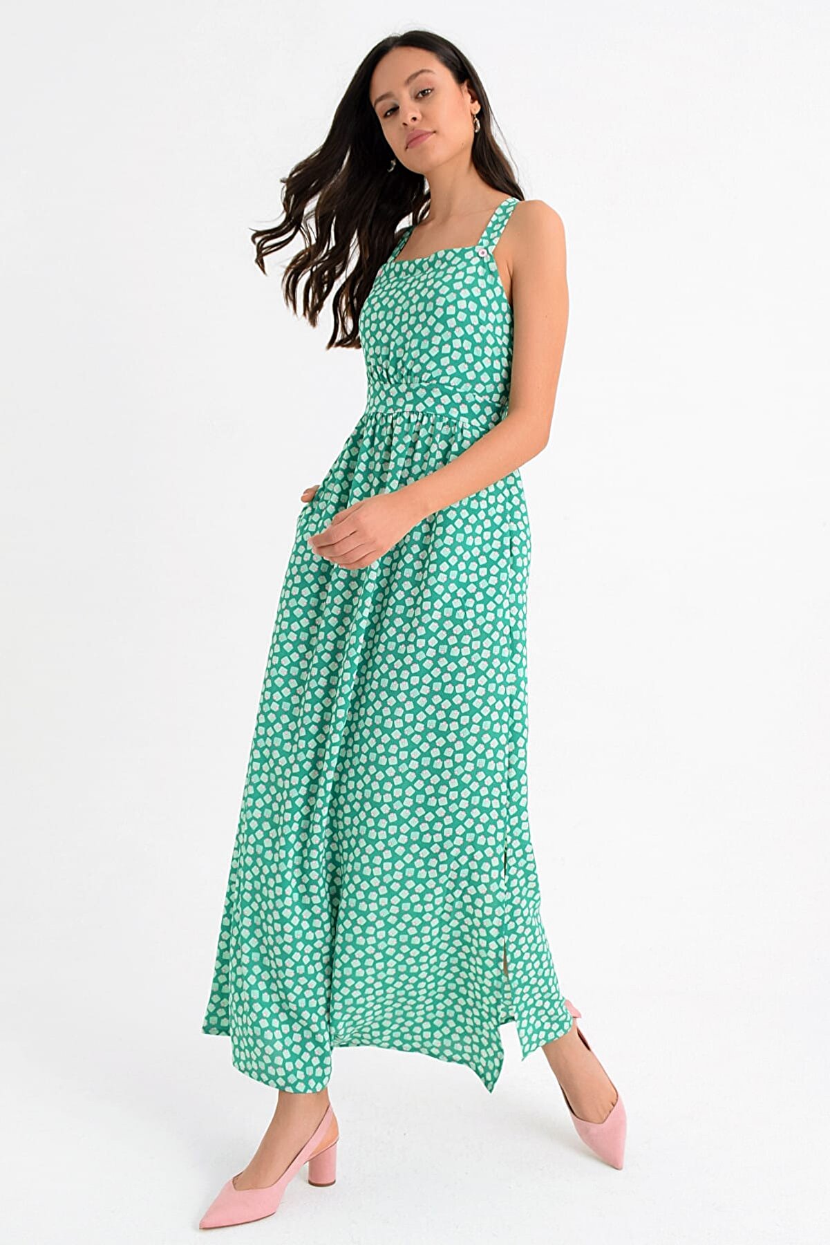 Hanna's Kadın Yeşil Askılı Yırtmaçlı Çapraz Sırt Dekolteli Uzun Elbise Hn1657