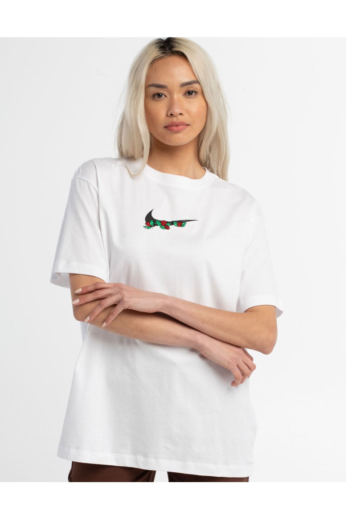 Nike Sportswear Trend Boyfriend Kadın Beyaz T-shirt
