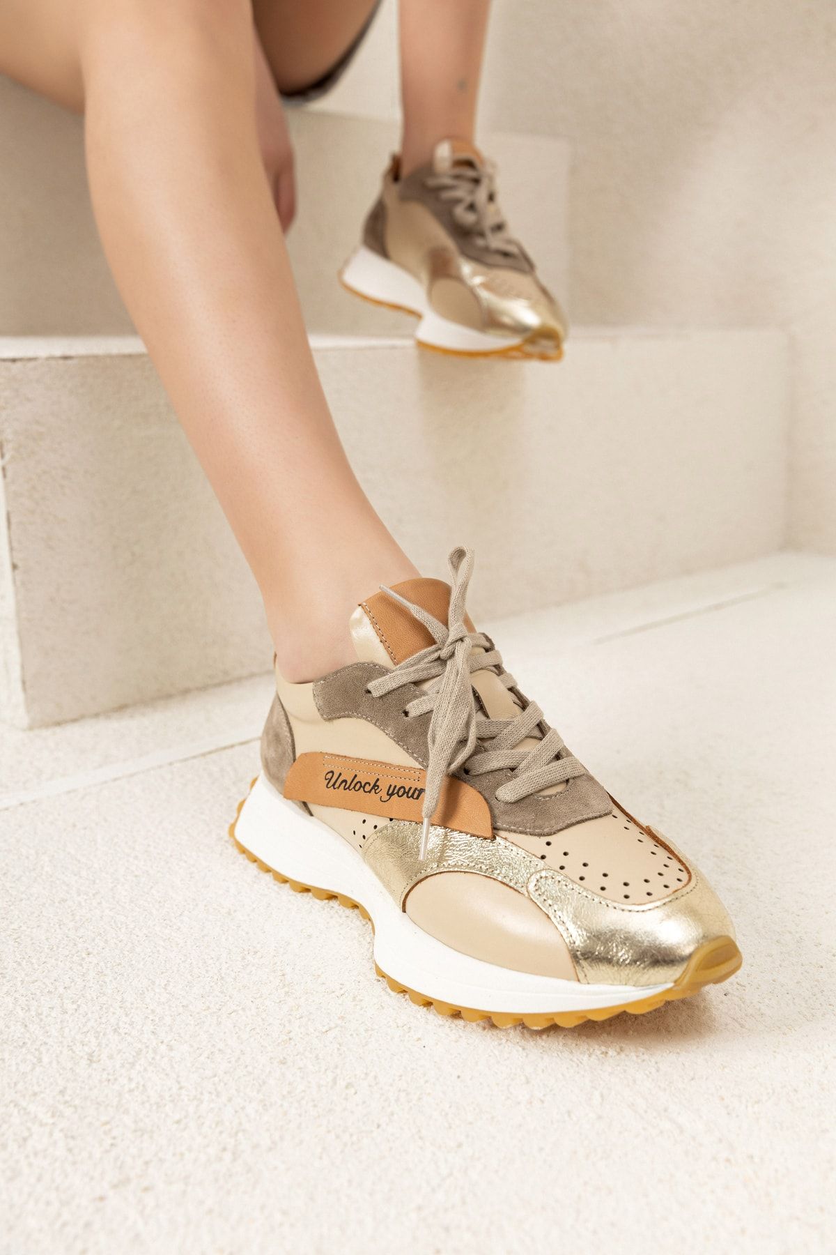 Tindirella Kadın Gold Günlük Rahat Spor Ayakkabı Sneaker Hakiki Deri Yürüyüş Koşu Ayakkabı 4cm Ortapedik