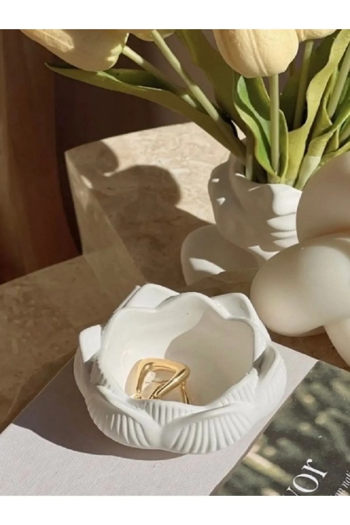 Havalı Tasarım Lotus Görünümlü Dekoratif Mini Takı Tabağı, Mum Tabağı