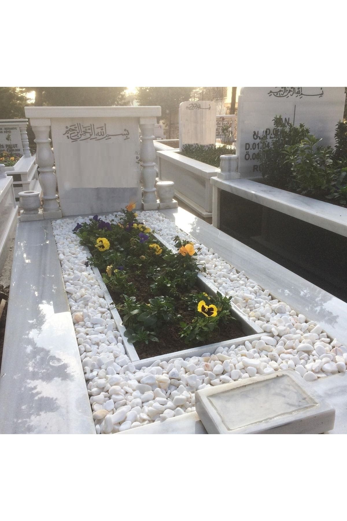 Asenya Mezar Taşı 25 Kg 1-2 Cm Beyaz Dolomit Taş Dere Çakıl Taşı Bahçe Süs Taşı Mezar Süsleme Taşı