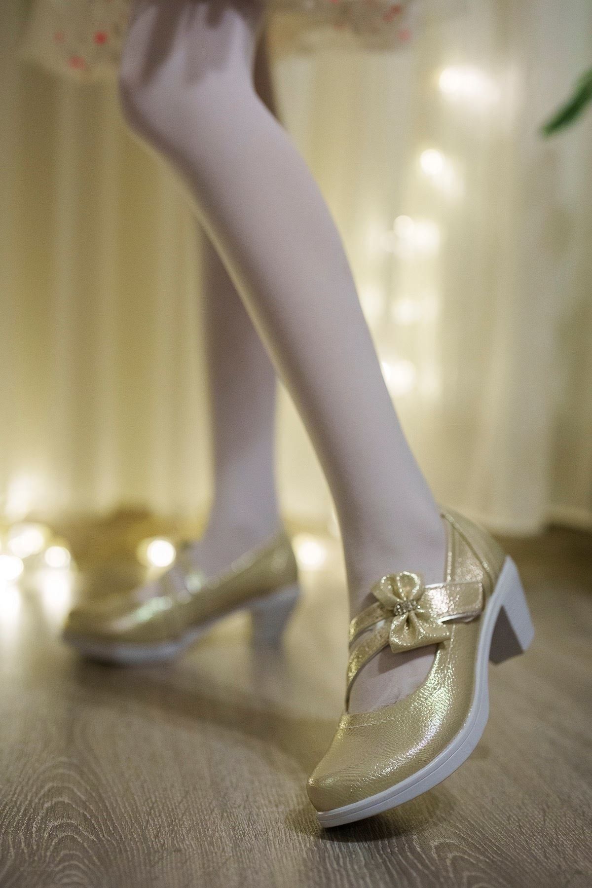 Gimeravm Topuklu Çatal Baretli Altın Kız Çocuk Ayakkabı