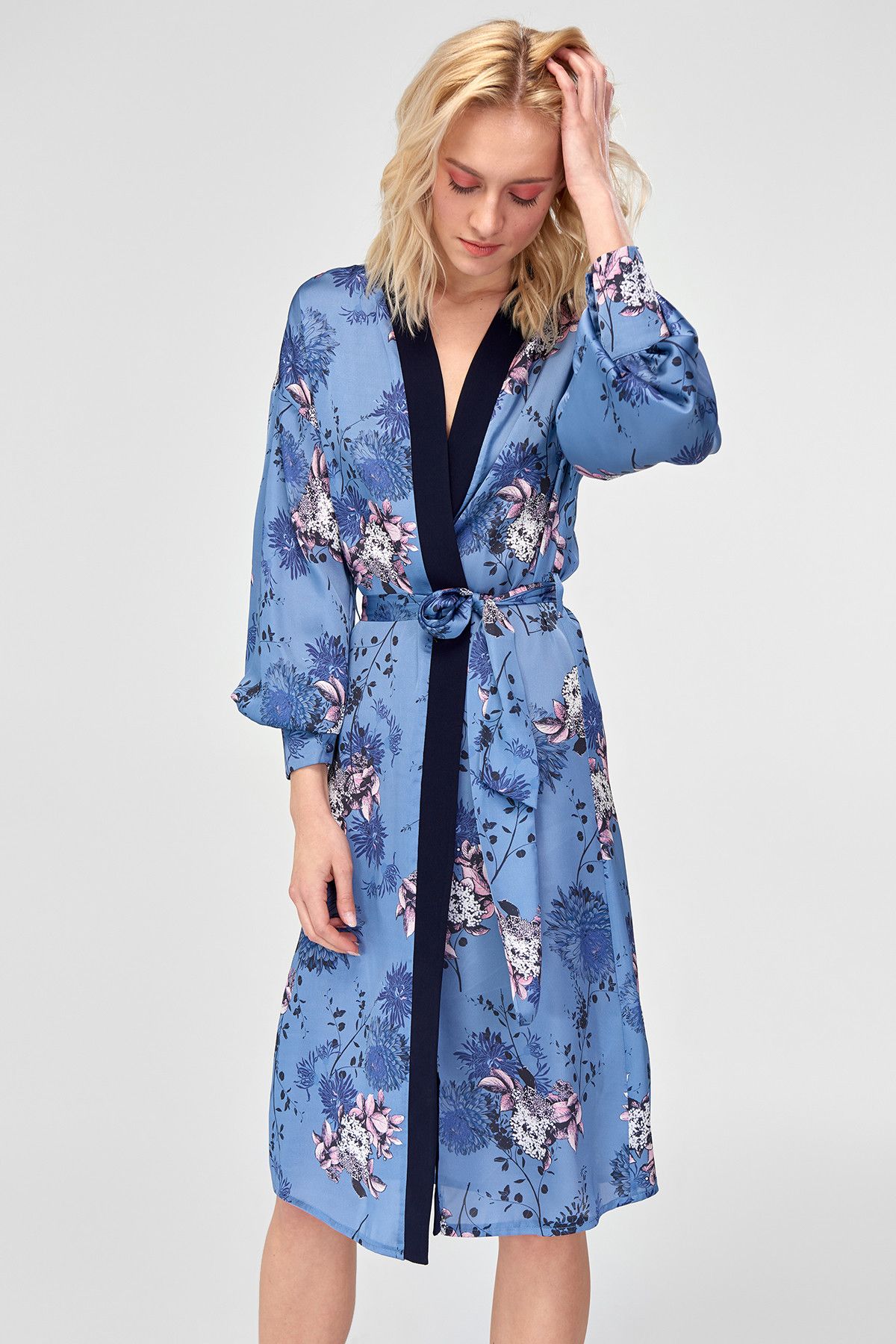 TRENDYOLMİLLA Mavi Desenli Kimono Ceket TOFSS18UJ0074