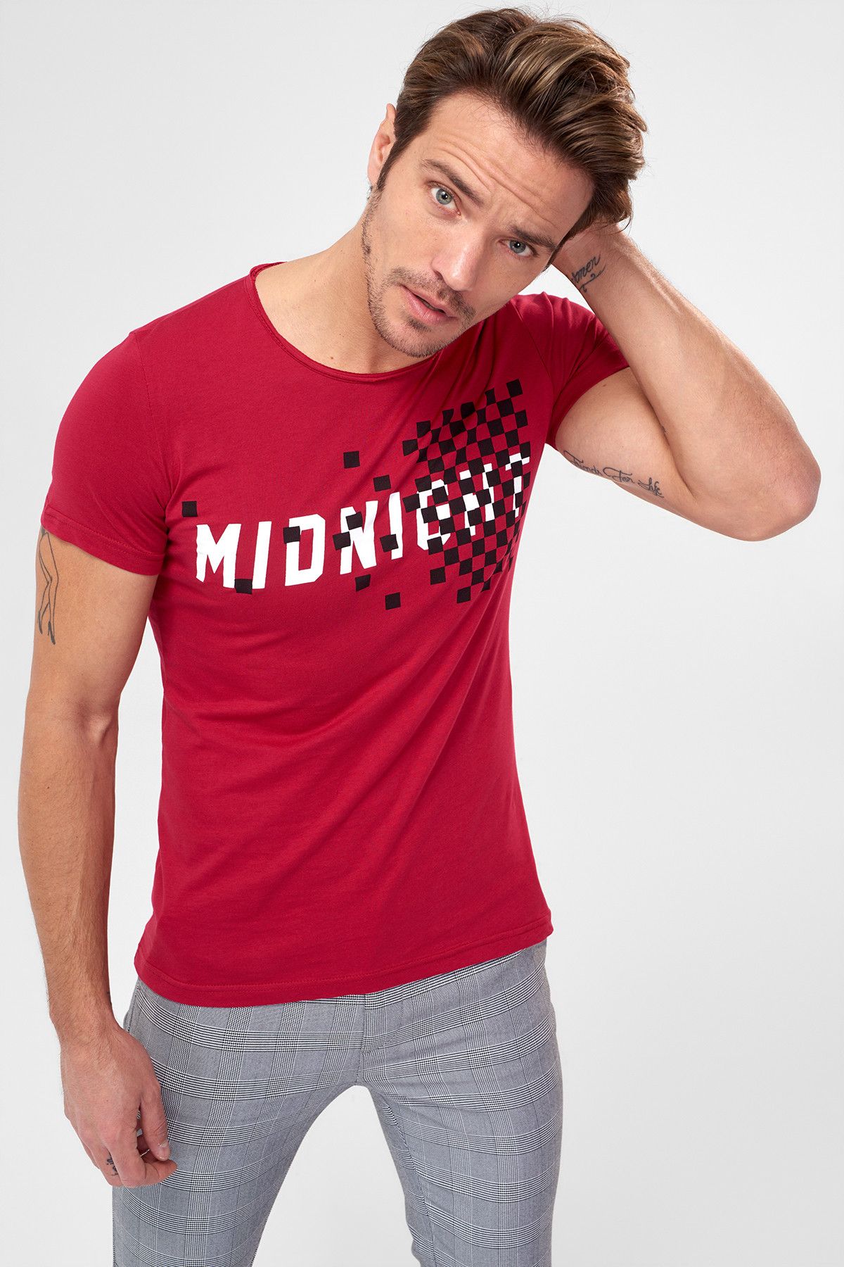 TRENDYOL MAN Kırmızı Erkek Pamuk  T-Shirt -  Grafik-Baskılı / Street-Style