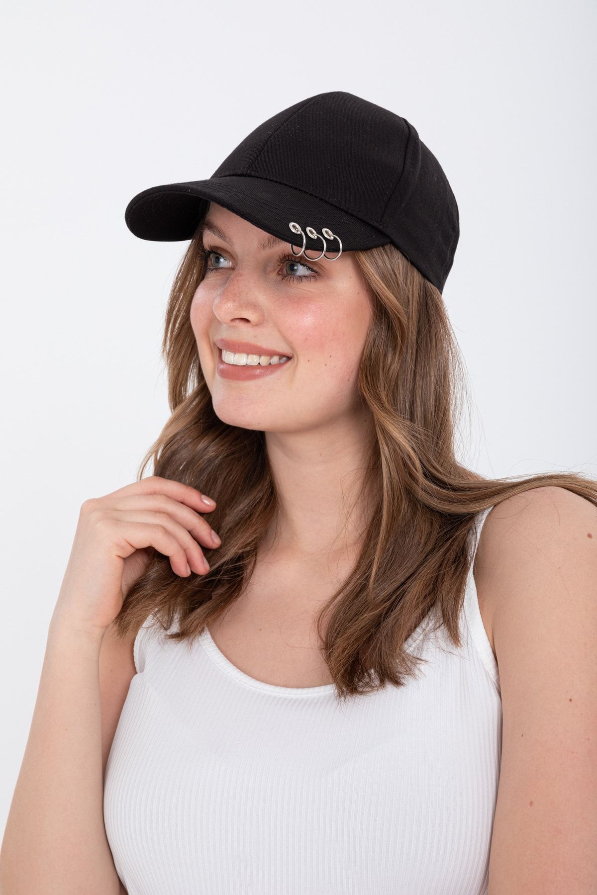 Eke 3 Halkalı Siyah Renk Piercing Şapka