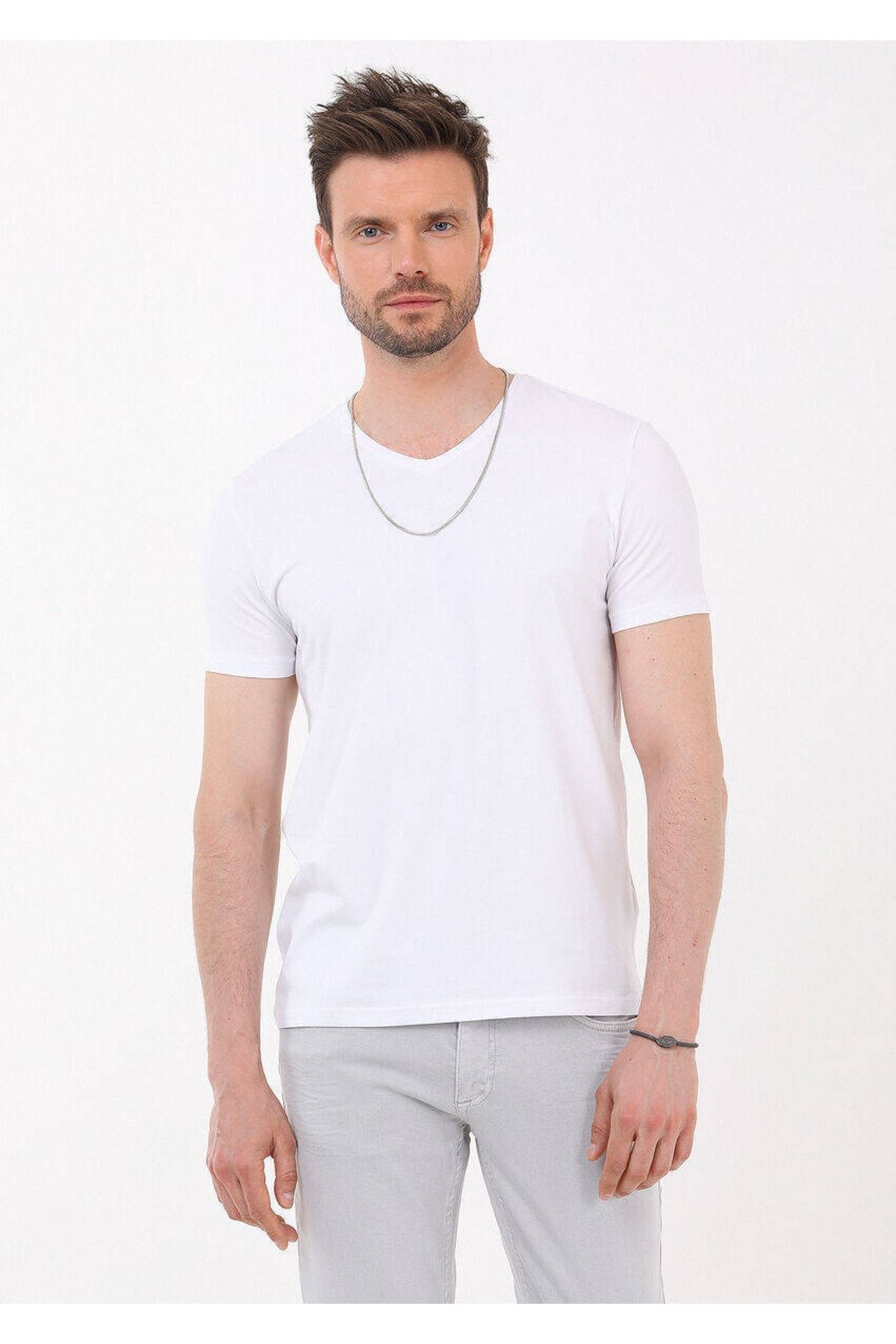 Ramsey Beyaz Düz V Yaka Pamuk Karışımlı T-shirt