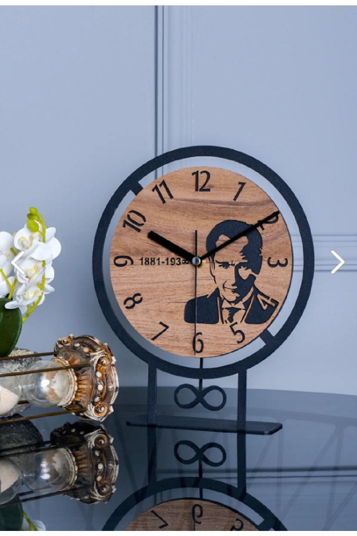 Genel Markalar 22x27 Cm Metal Sarkaçlı Atatürk Portreli Masa Üstü Saati