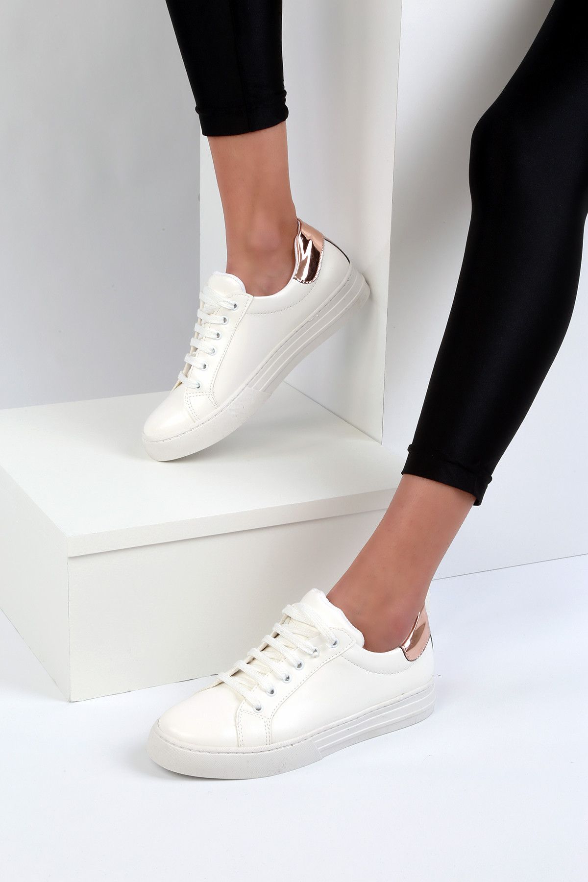 SOHO Beyaz Roze Sim Kadın Sneaker 8179