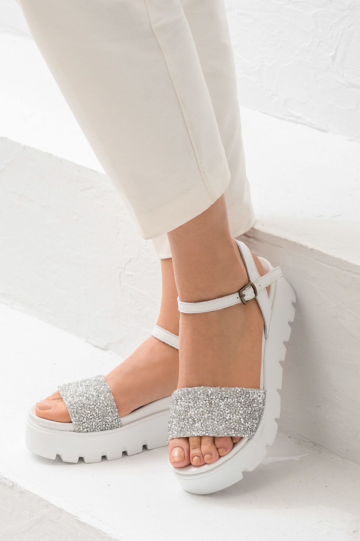 Elle TAMPOLO Hakiki Deri Beyaz Kadın Topuklu Ayakkabı
