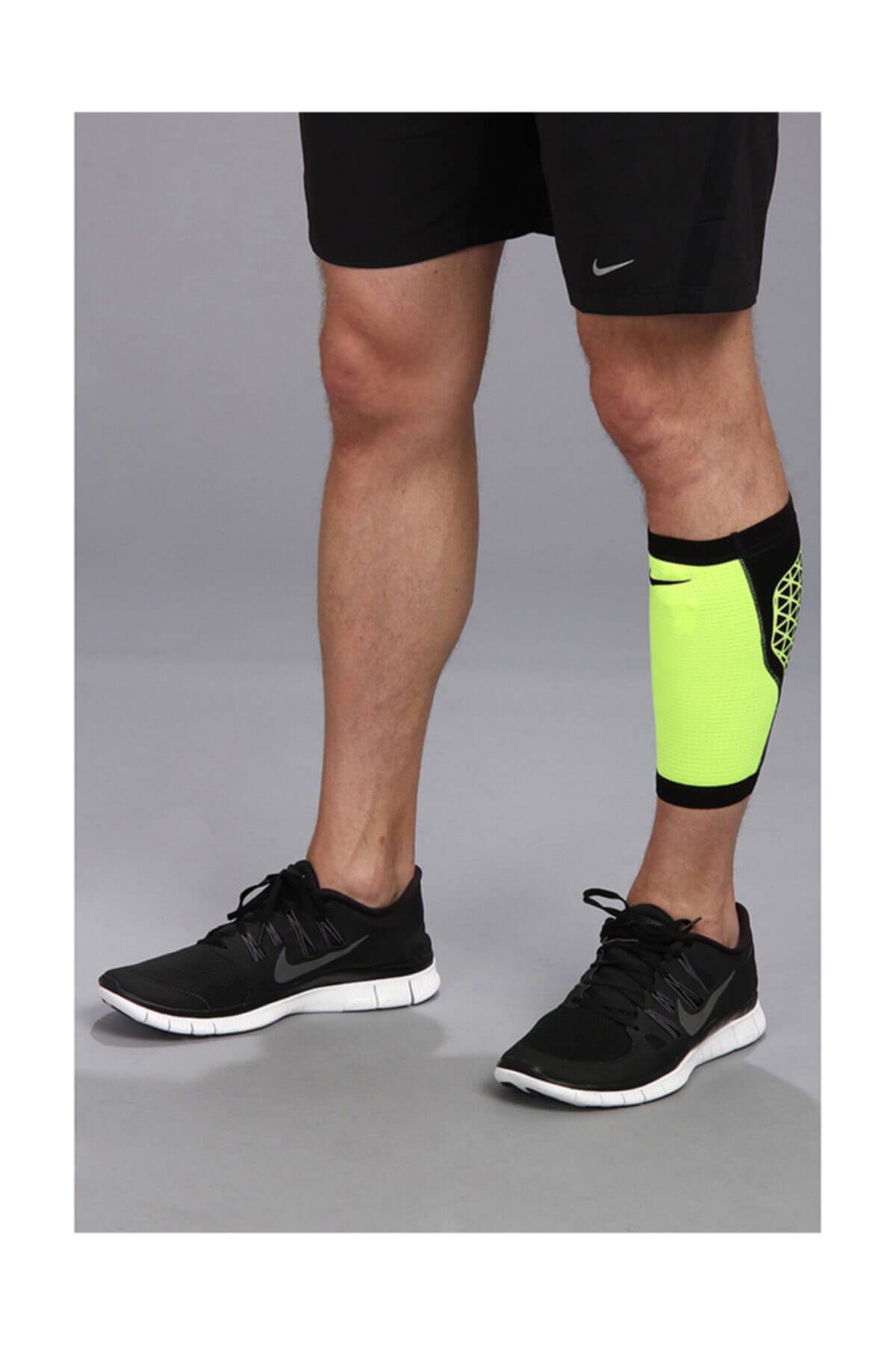 Nike Unisex Sporcu Aksesuarları Pro Combat Calf Sleeve Kaval Koruyucu