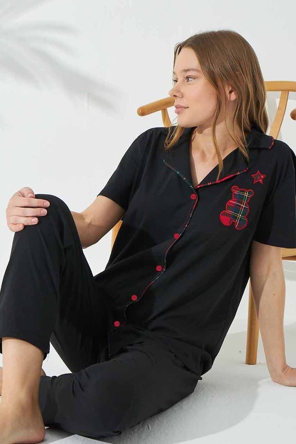 Siyah İnci Siyah Kısa Kollu Pamuklu Düğmeli Biyeli Nakışlı Pijama Takım