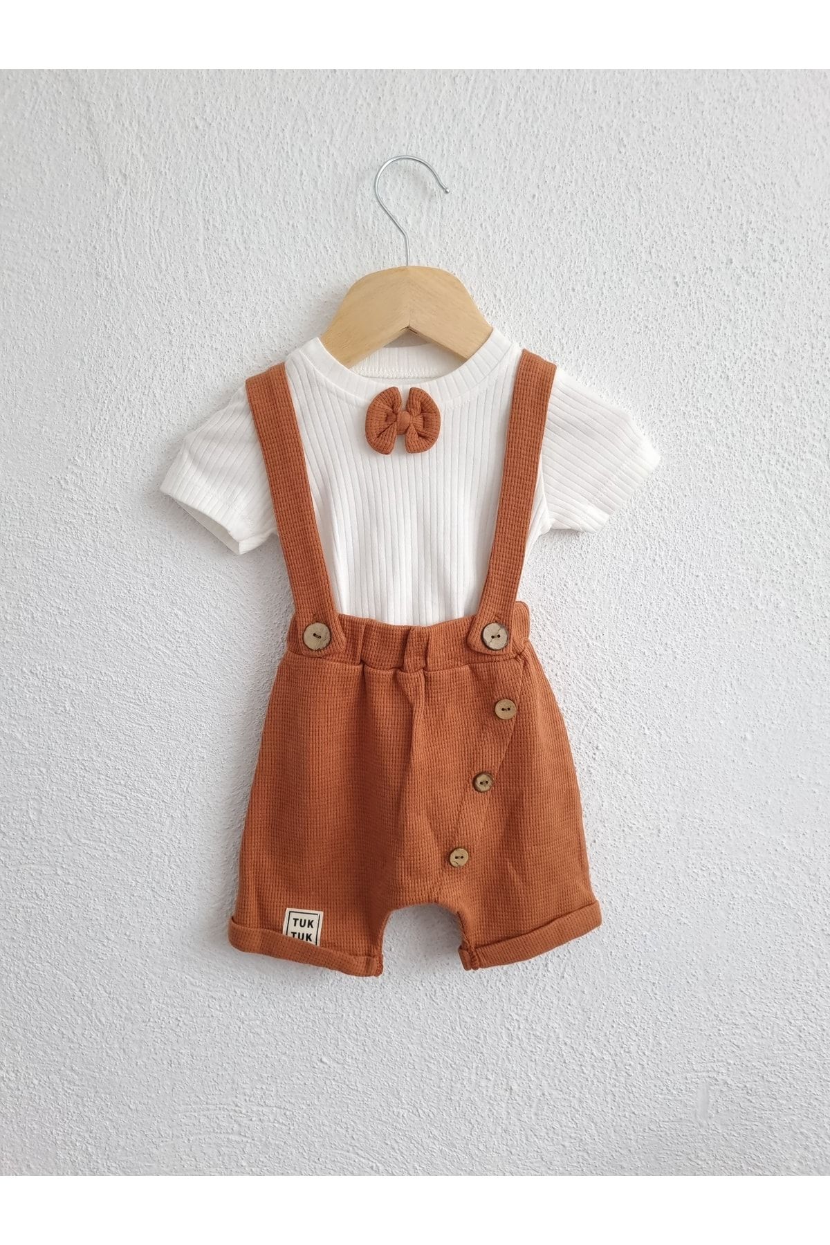 AyCaTa Erkek Bebek Papyonlu Düğme Detaylı T-shirt Salopet Ikili Takım