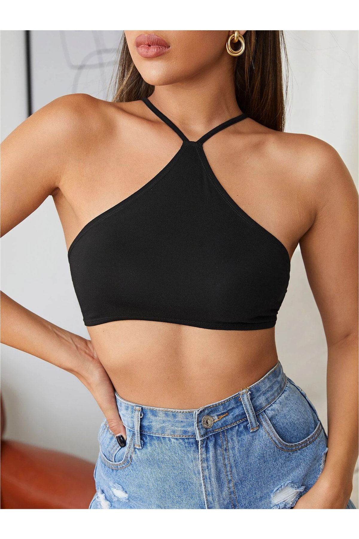 Liona Kadın Siyah Renk Sırtı Açık Bağcıklı Sütyen Stil Super Crop Halter Bluz