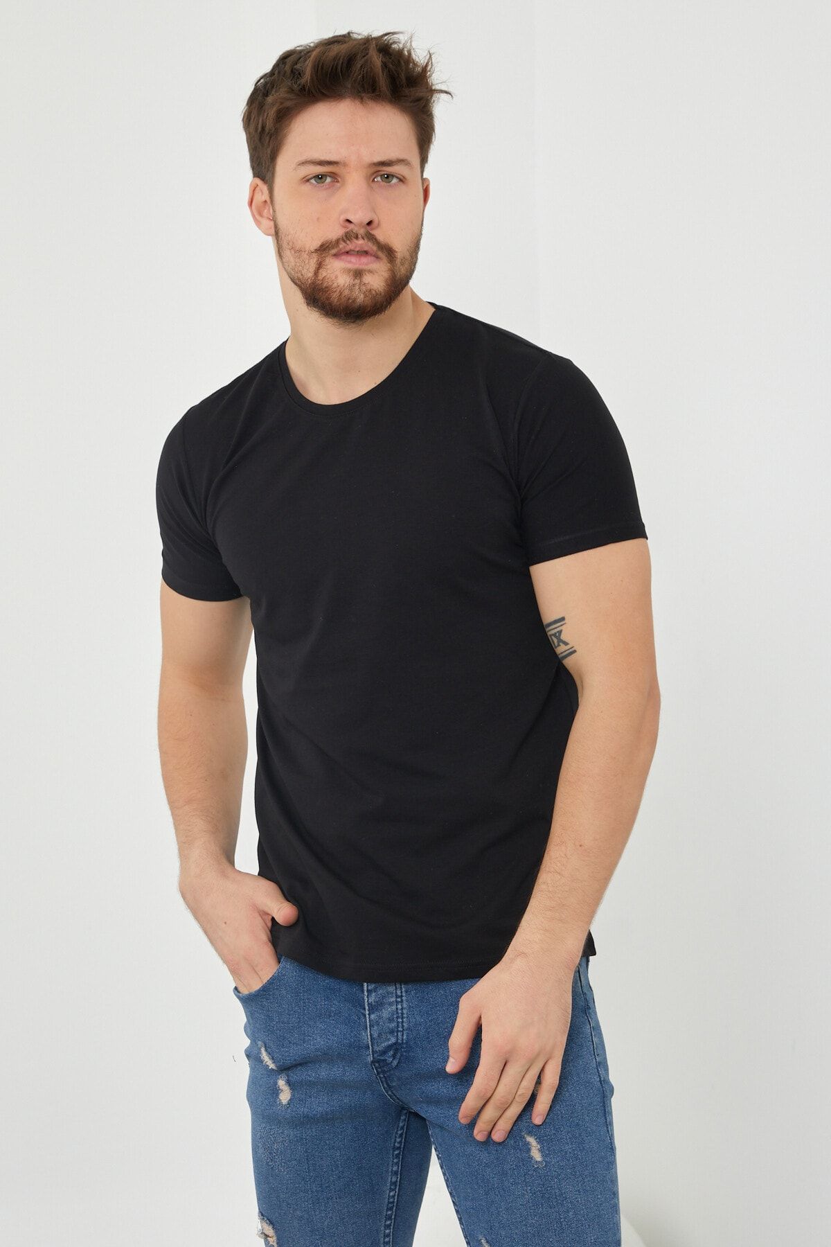 Tarz Cool Erkek Siyah Düz Slim Fit Likralı T-shirt dztsrtr06s