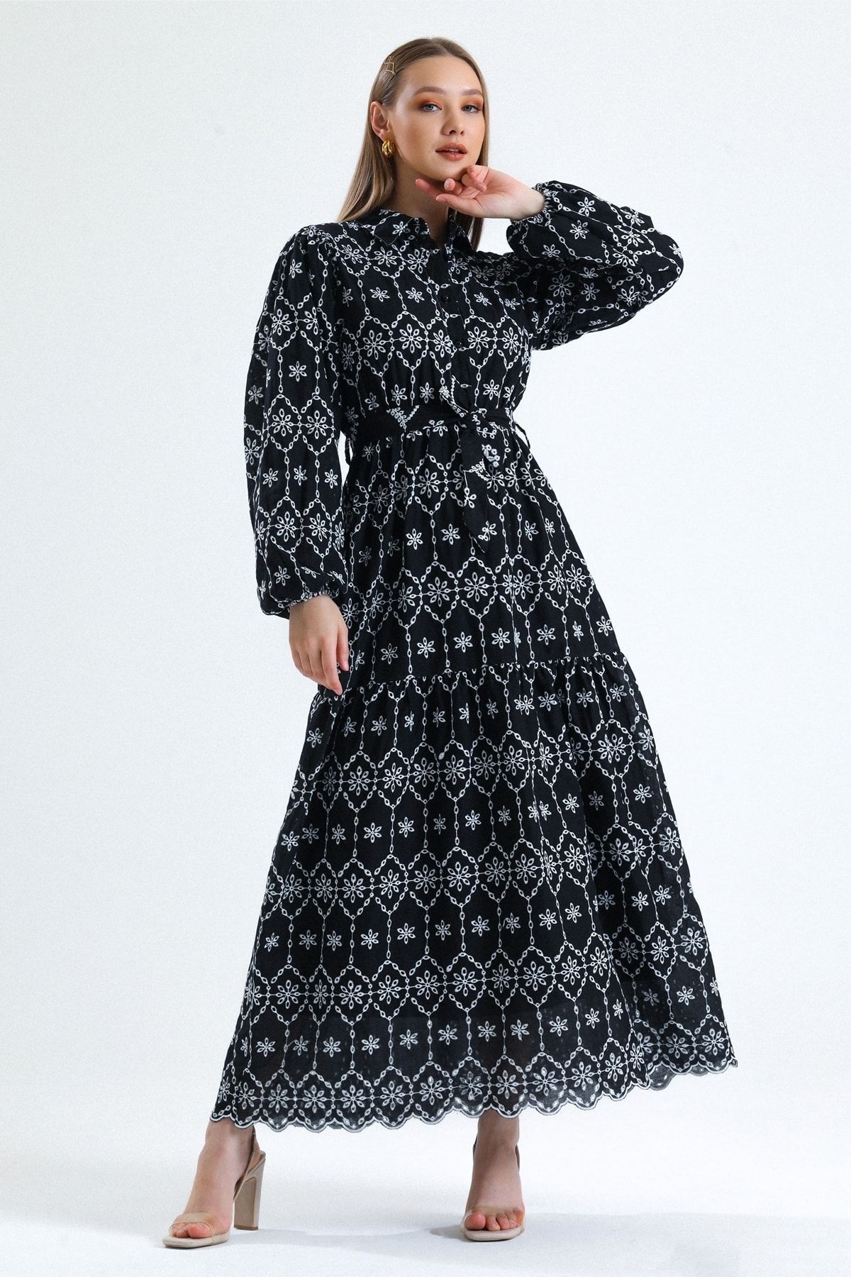 MD trend Kadın Siyah Balon Kollu Düğmeli Astarlı Kuşaklı Desenli Uzun Brode Elbise