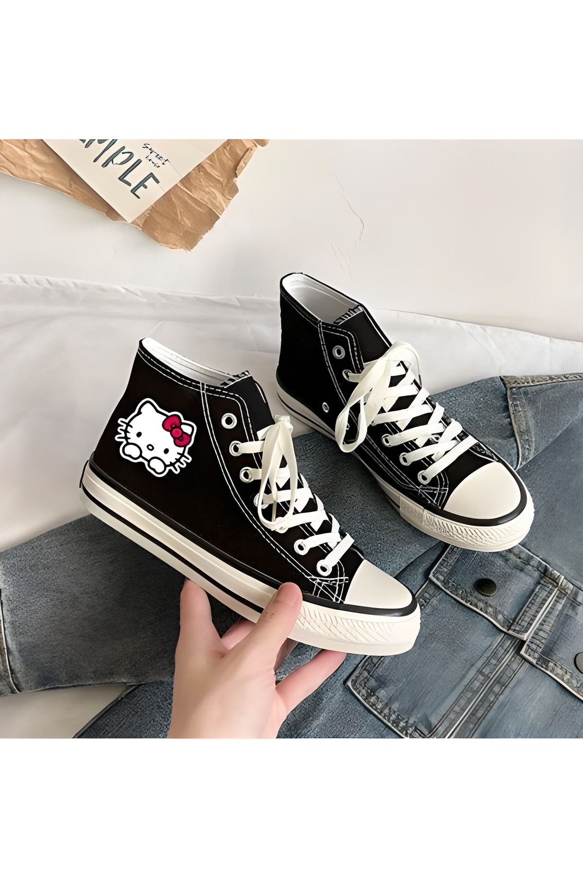 BROOD's Hello Kitty Baskılı Siyah Canvas  Ayakkabı