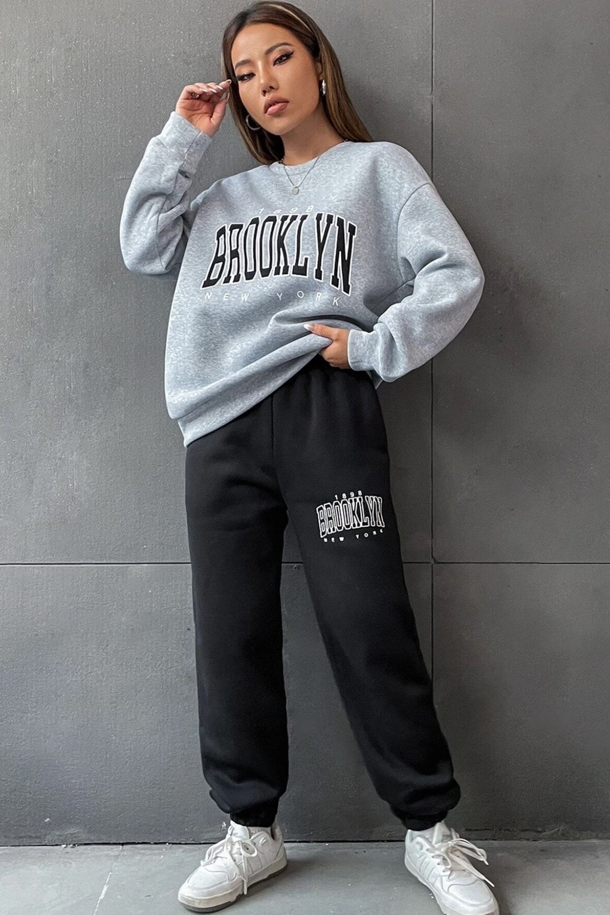 MODAGEN Kadın Siyah Gri Brooklyn Baskı Oversize Bisiklet Yaka Alt Üst Eşofman Takımı