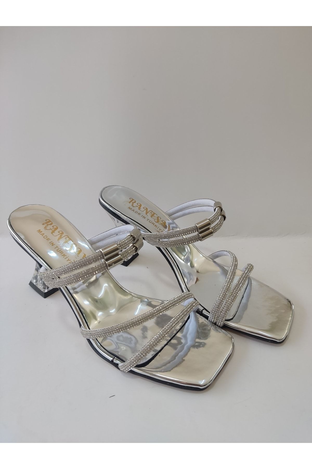 Renasay shose Kadın Beyaz Taşlı Gümüş Topuklu Ayakkabı