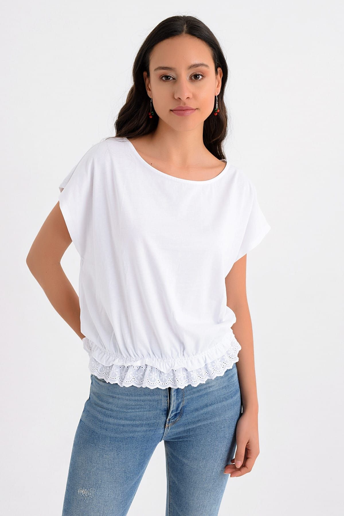 Hanna's Kadın Beyaz Bel Kısmı Lastikli Ve Dantelli T-shirt Hn1643